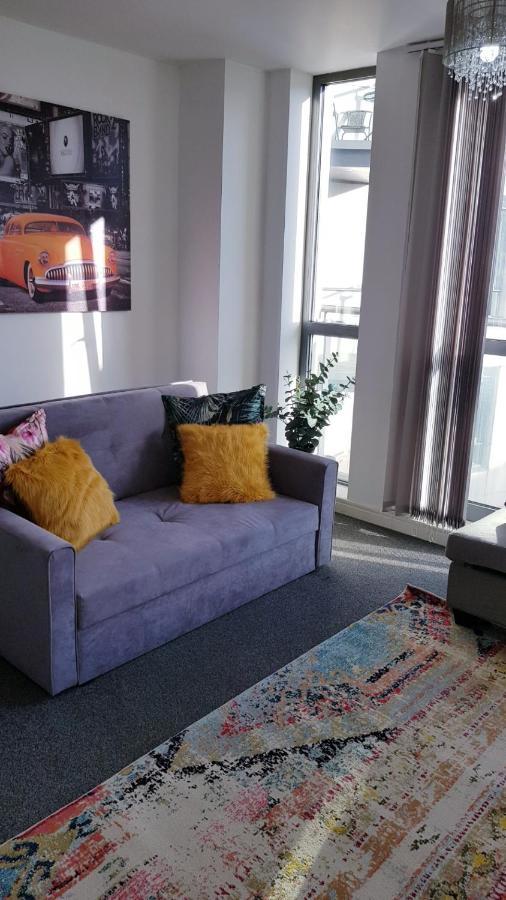 City Centre 1 Bed Apartment With Free On Site Parking With Cctv By Lets Relocations Бирмингем Экстерьер фото