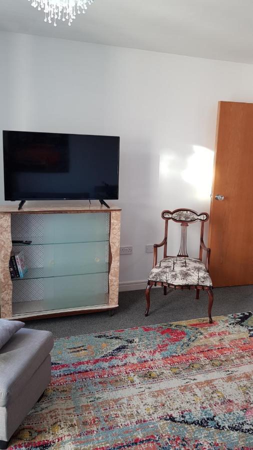 City Centre 1 Bed Apartment With Free On Site Parking With Cctv By Lets Relocations Бирмингем Экстерьер фото