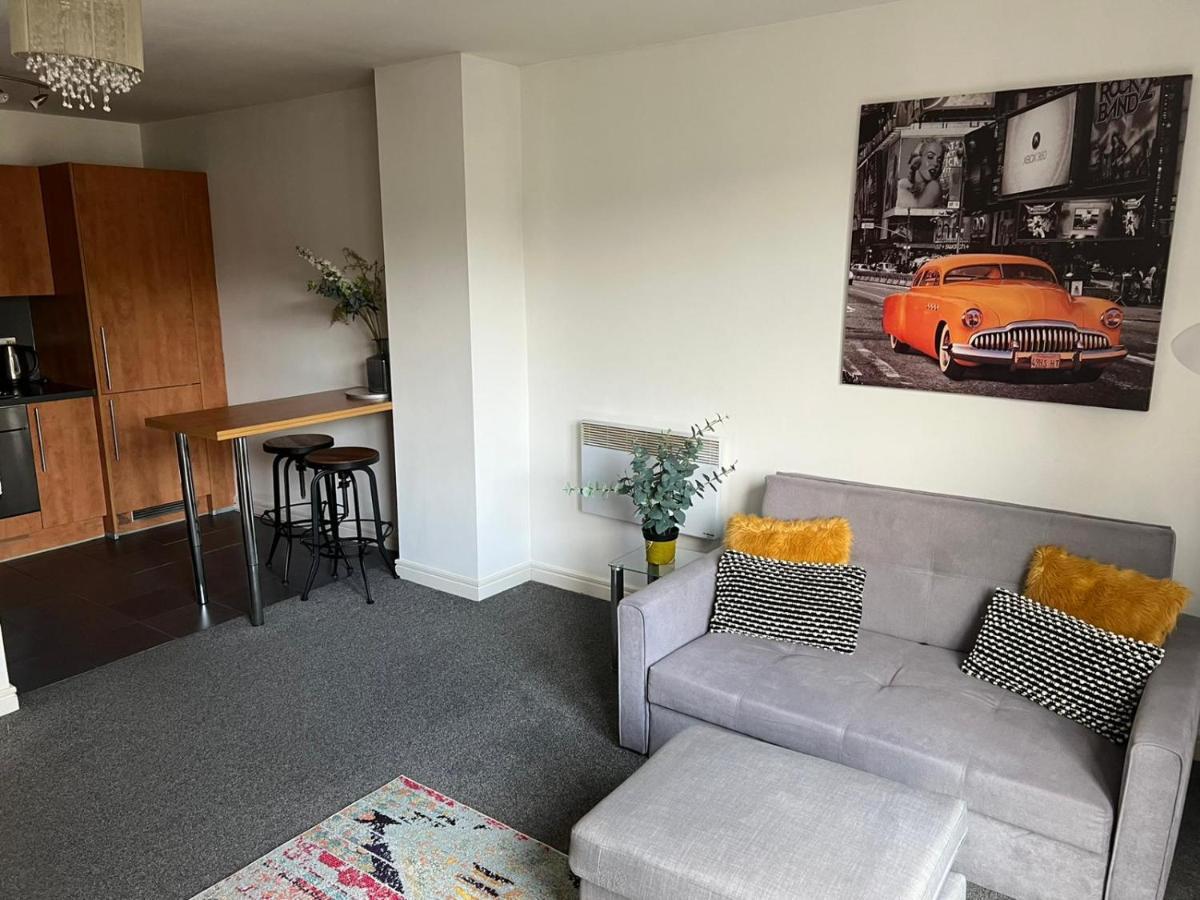 City Centre 1 Bed Apartment With Free On Site Parking With Cctv By Lets Relocations Бирмингем Экстерьер фото